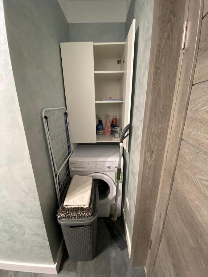 Lora Studio Apartment Suceava Exterior photo